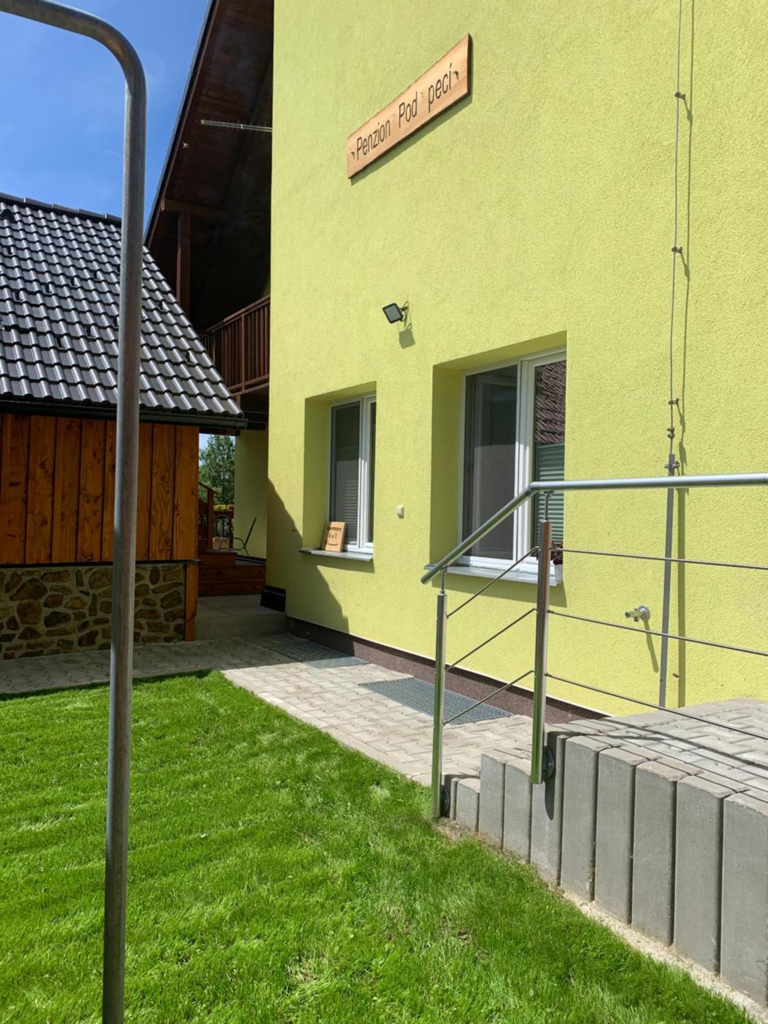 Penzion Pod Peci Lenora Kültér fotó