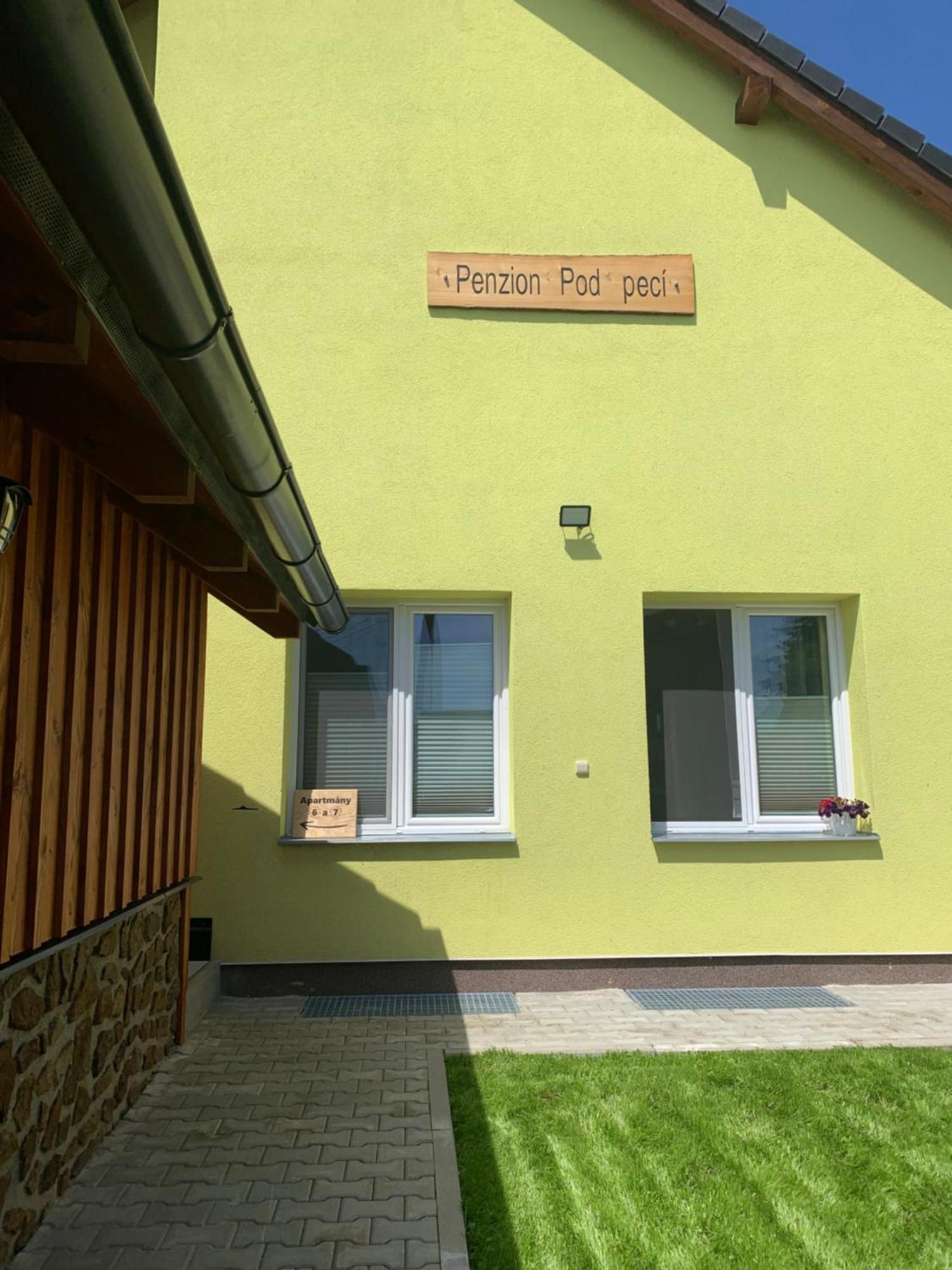 Penzion Pod Peci Lenora Kültér fotó